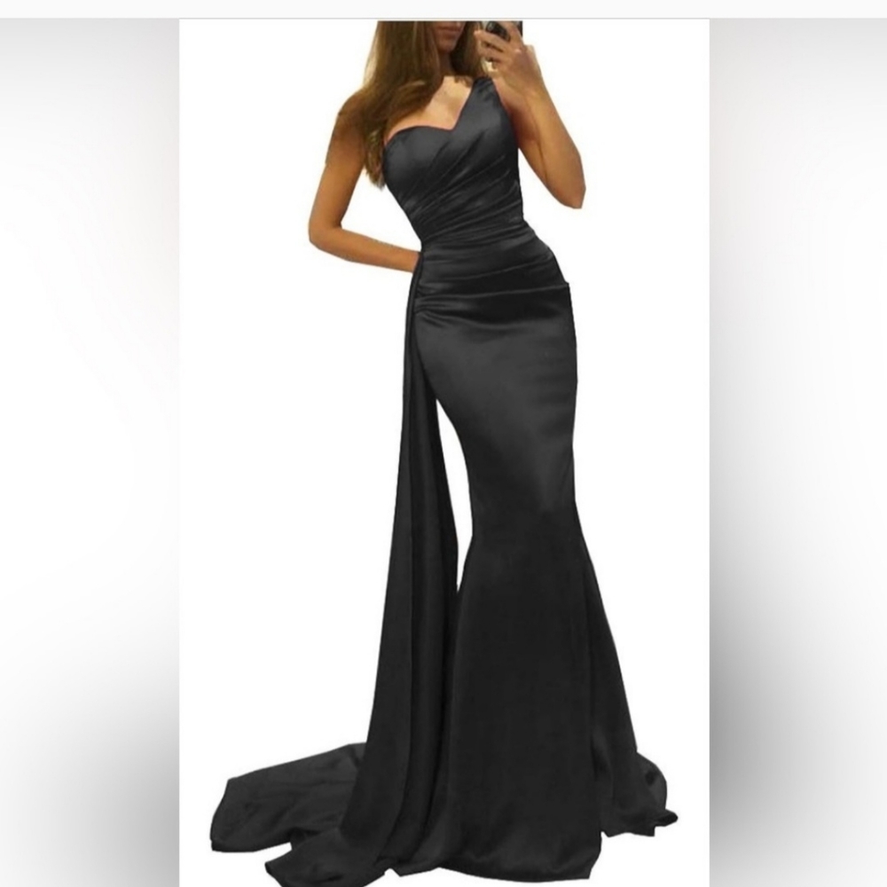 One Shoulder Mermaid Dress